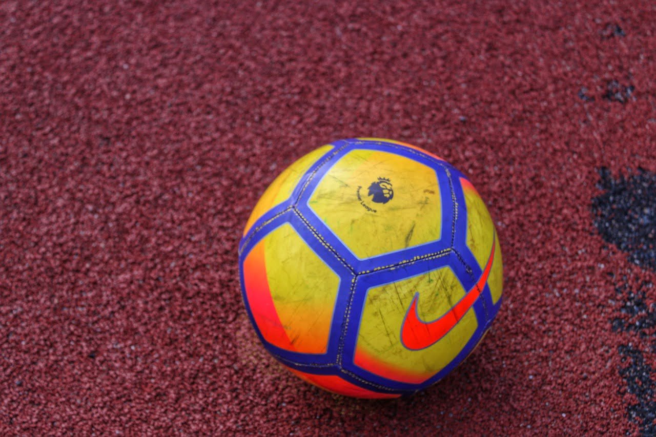 Talking Points From The English Premier League Title Race, Nahitan Nandez, Nahitan Nandez